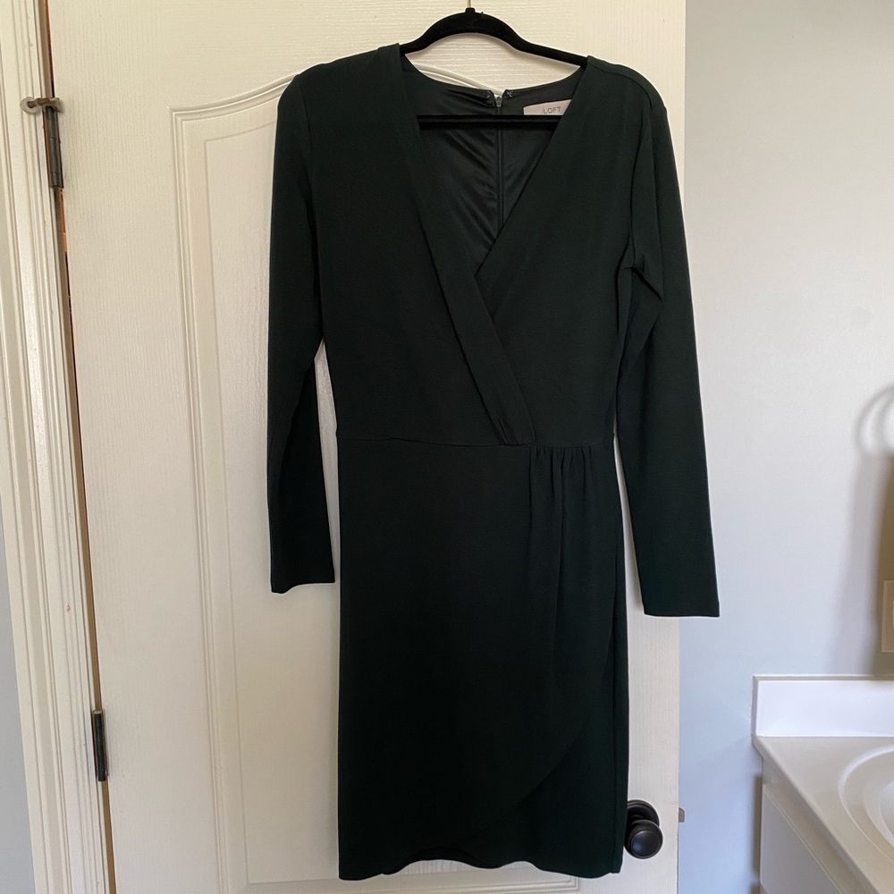 LOFT faux wrap dress NWT size 4 Tall hunter green